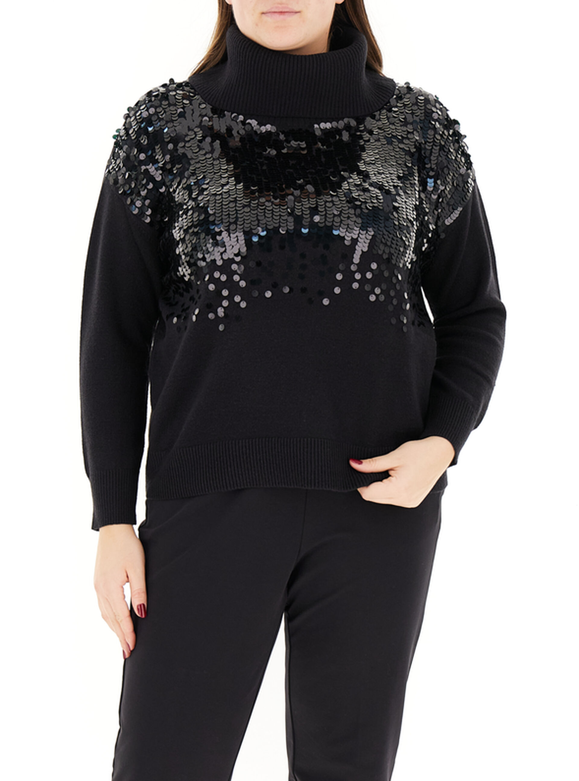 Dolcevita con paillettes NERO