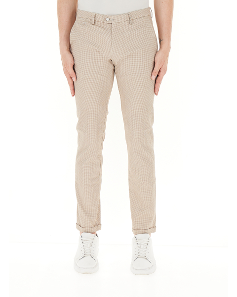 Pantalone chino