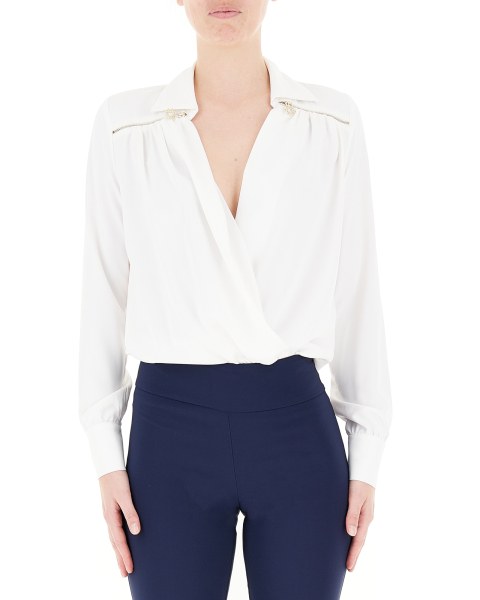 Blusa con drappeggio