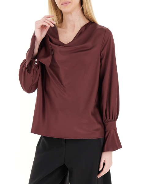 Blusa con drappeggio