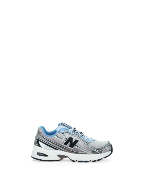 Sneakers 740
