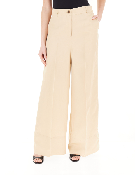 Pantalone a palazzo
