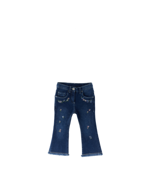 Jeans con ricami