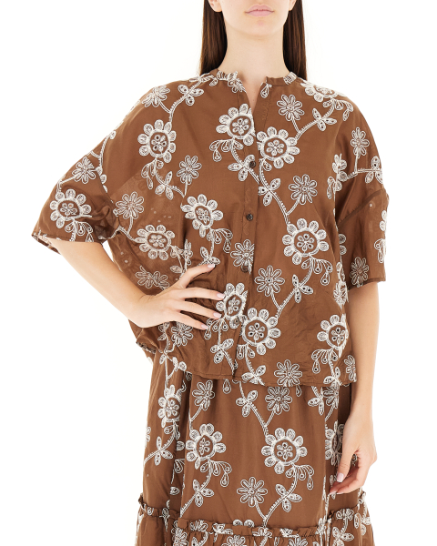 Camicia con ricami