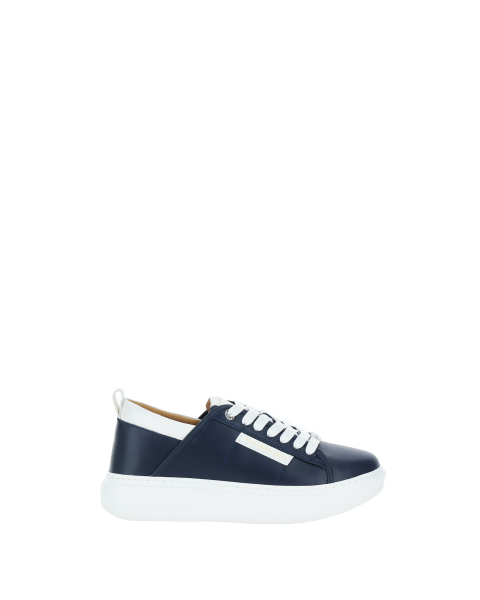Sneakers con lacci