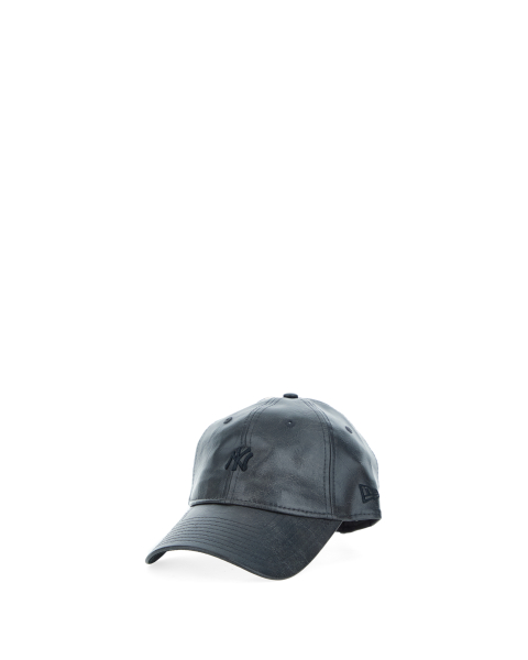 Cappello in similpelle