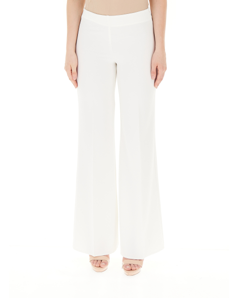 Pantalone flare