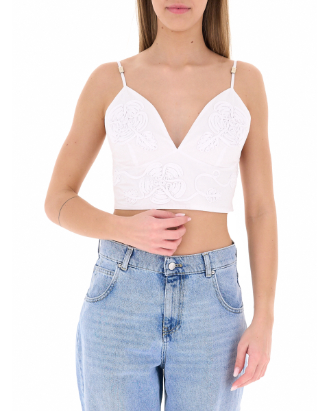 Top con ricami