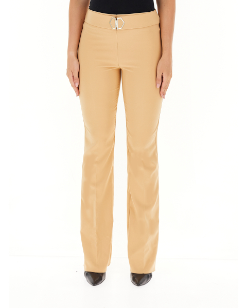 Pantalone flare