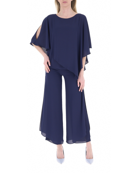 Tailleur con blusa
