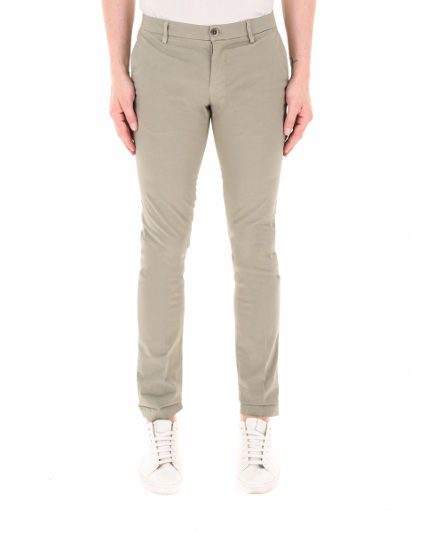Pantalone chino