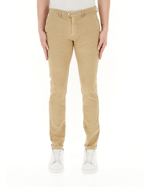 Pantalone chino
