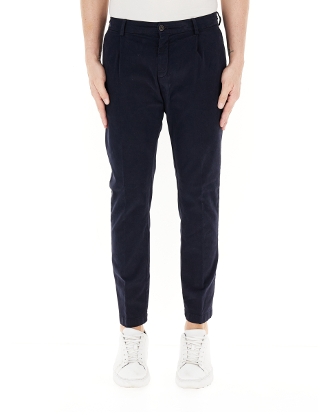 Pantalone con pinces