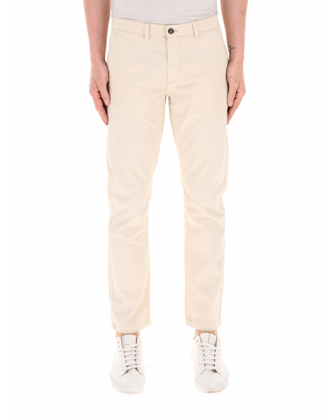 Pantalone a sigaretta