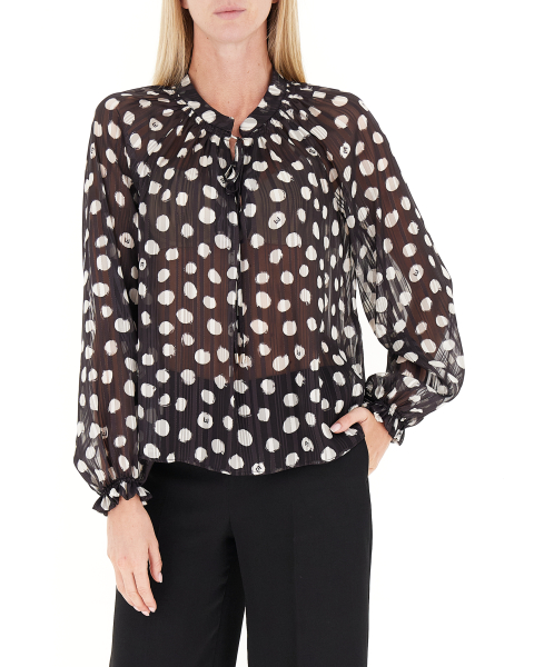 Blusa con laccio
