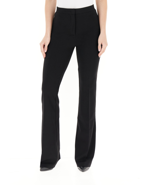 Pantalone flare