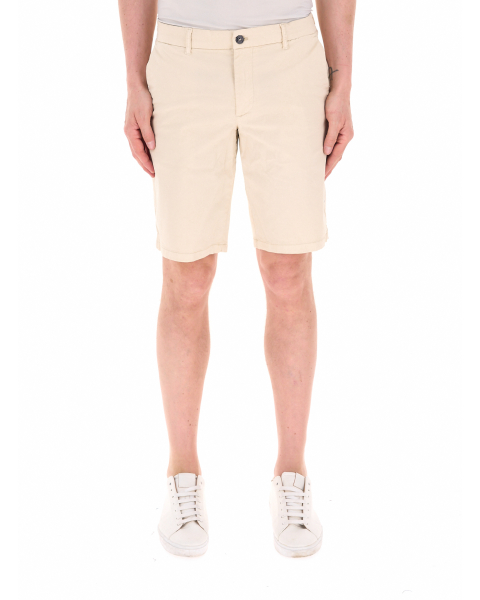 Bermuda chino