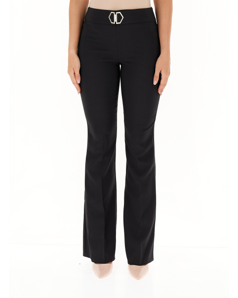 Pantalone flare