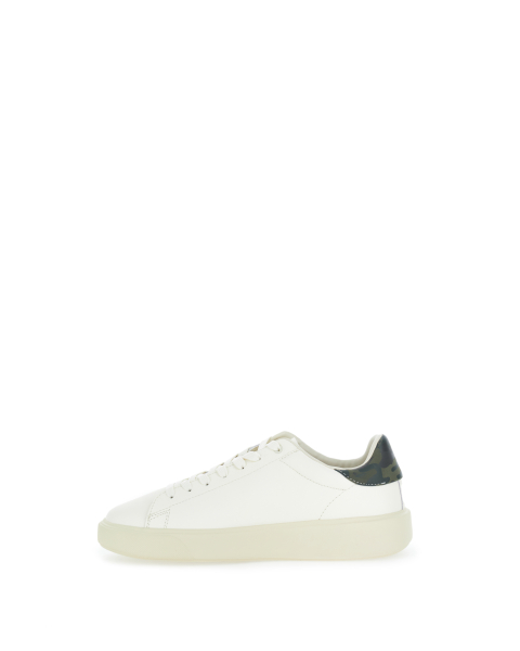 Sneakers con lacci