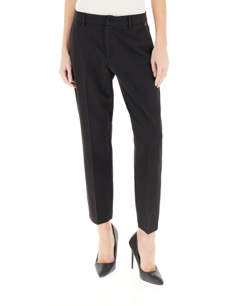 Pantalone a sigaretta