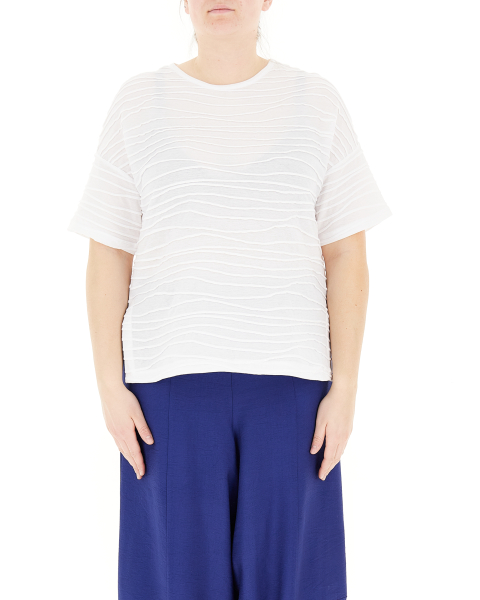 T-shirt lavorata