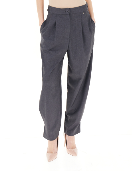 Pantalone con pinces