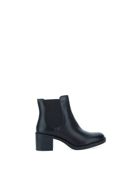 Stivaletti con tacco