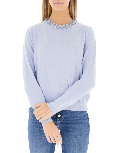 Maglione con applicazioni