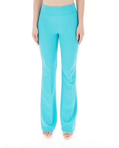 Pantalone flare