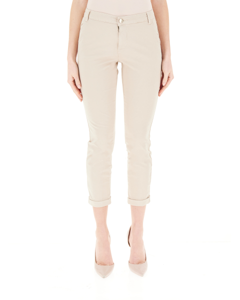 Pantalone a sigaretta