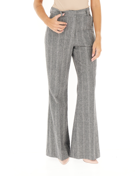 Pantalone flare