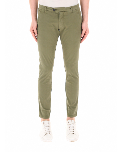 Pantalone chino