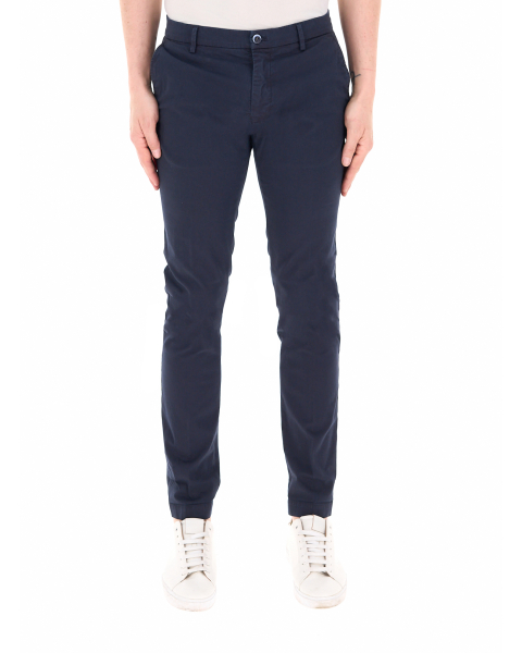 Pantalone chino