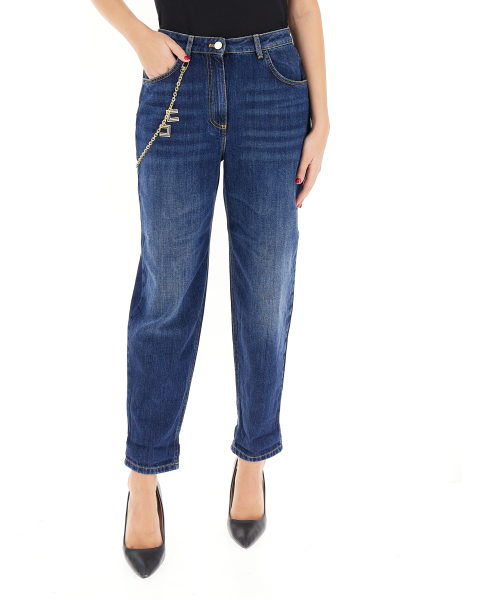 Jeans con catena