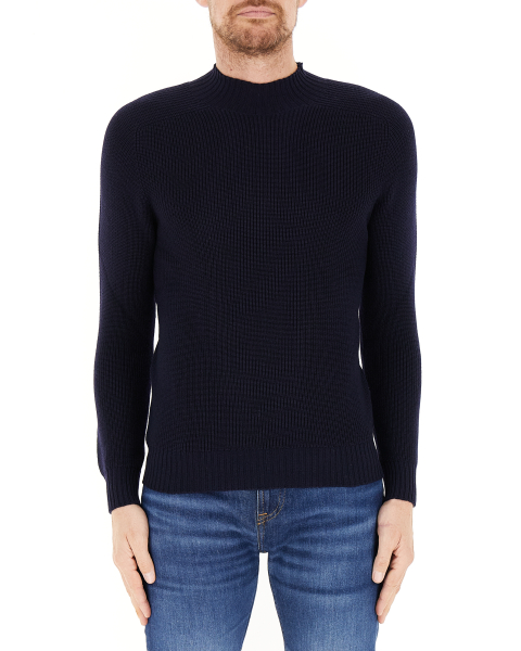 Maglione collo lupetto