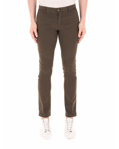 Pantalone chino