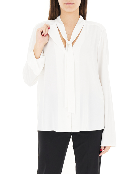 Blusa collo foulard