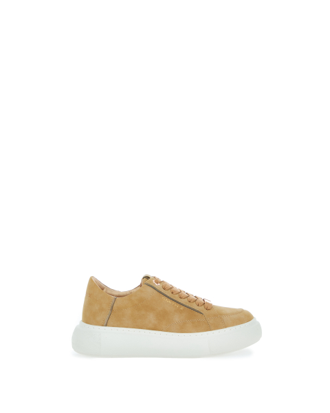 Sneakers con lacci