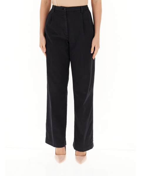 Pantalone flare