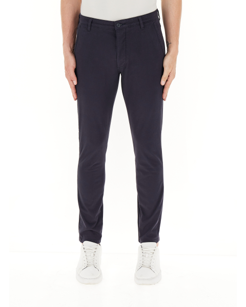 Pantalone chino