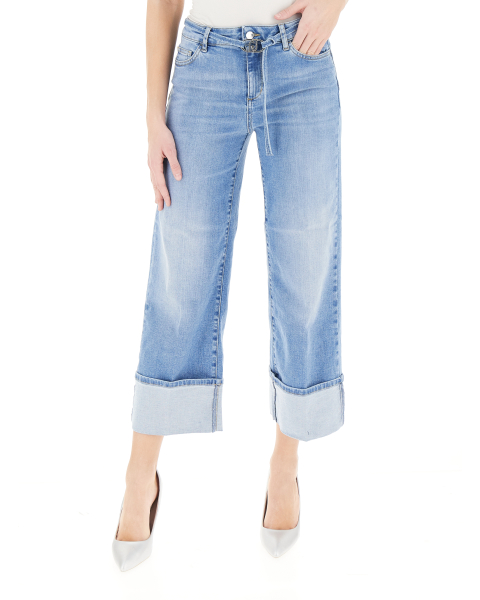 Jeans cropped bottom up