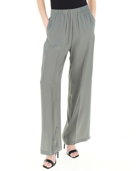 Pantalone flare