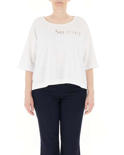T-shirt con ricami