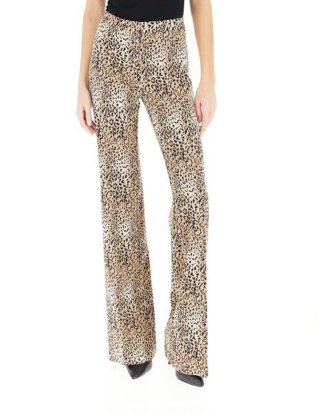 Pantalone flare