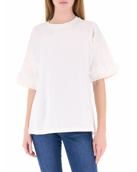 T-shirt con piume