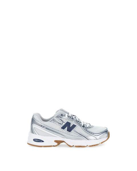 Sneakers 740