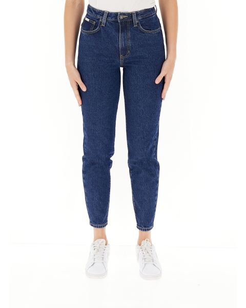 Jeans mom
