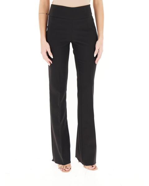 Pantalone flare