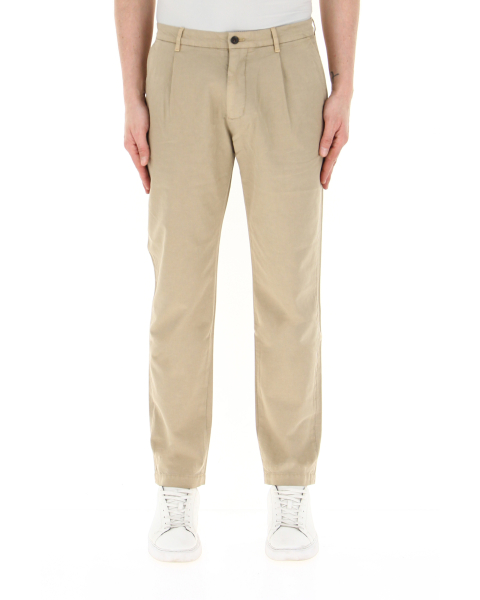 Pantalone chino