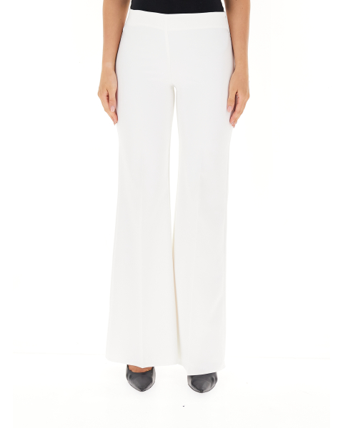 Pantalone flare
